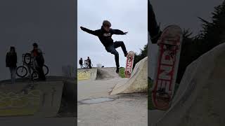 kickflip to fakie on sketchy ramp #skateboarding #uk #kickflip #diy #ukskatepark #sendit