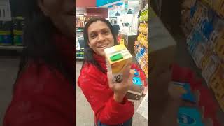 pertubando a mulher no super mercado 😂😂🤣#short #videoengracado #trolagem#raikasapeka