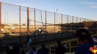 Modified 2nd heat race at New Egypt Speedway