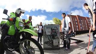 Pelea Skate Policía