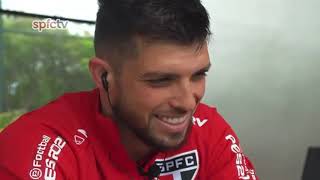 JOGADORES DO SÃO PAULO FC REAGINDO A GOLEADA CONTRA O FLAMENGO