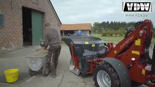 VDW Constructie Agricultural Machinery, verticale mengbak vast aan tractor 1