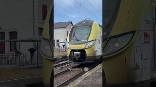 Départ d’un Omnéo Premium CVDL Bercy - Nevers en gare de la Charité avec @TC_Z2N