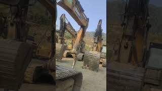 Excavator Trucks Dingging Raiway, parkir manis lg