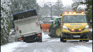 Lastwagen kam auf Schnee ins Rutschen (Balve)