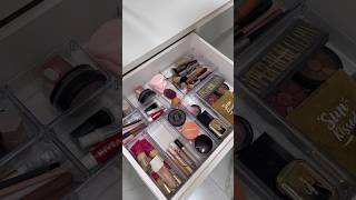 Arrumando minha penteadeira ASMR. 💗 #penteadeira #asmr #maquiagem #makeup #organization #organizar