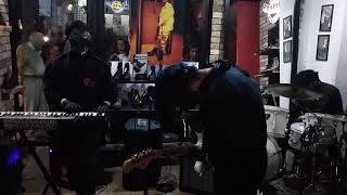 Estrero - En Vivo - Dr. Martens Store CDMX