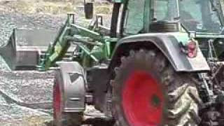 fendt 714 gargo frontlader & Mercedes-Benz 2435 video 1 in greece