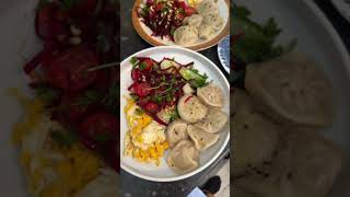 #healthysalad #porkvegdumplings #beetroot #tomatoes #miso lemon olive oil sesame dressing