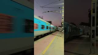 FURIOUS EXPRESS TRAIN RUNNING TOWARDS AHMEDABAD