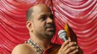 His Holiness Sri Sugunendra Theertha Swamiji of Sri Puthige Mutt, Udupi.avi