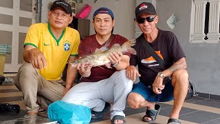 SARAPAN PAGI BERSAMA DAMAK & FAMILY SEBELUM PERGI RUMAH AJING BORNEO AMBIL IKAN BAUNG SUNGAI //