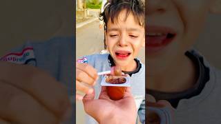 الطفل الباكى والدانية😭🍫 #funny #explore #comedy #cutebaby