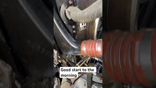 HEAVY HAUL | Rad hose failure, bad spot. #heavyhaul #cummins #diesel #failure #alberta #kenworth