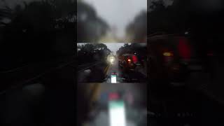 MUITA CHUVA PRA MOTO NA RODOVIA #CHUVA #TEMPORAL #RODOVIA #MOTO #MOTOCICLISTA #MOTOCICLETA #SHORTS