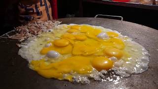 INDIAN STREET FOOD - The BIGGEST Scrambled Egg Ever! street food INDIA