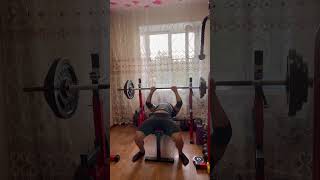 Узкий жим 80 кг. #мотиватор #армрестлинг #motivation #workout #спорт #тренировкидома #fitness