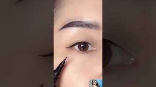 How to apply thin eyeliner tutorial 👀 #shorts #eyeliner #makeuphacks #ytshorts