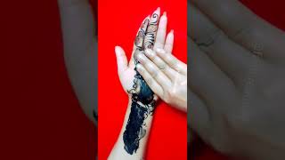 Amazing reverse mehndi।।beautiful mehndi design।।easy mehndi design।।latest mehndi