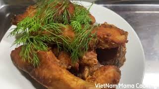 VietNam Mama Cooking - cá trắm chiên giòn / Crispy fried grass carp