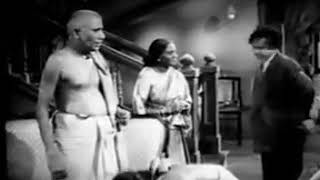 whatsapp status tamil . Old scene .. MR radha dialogue