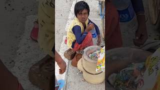 Hard Working 7 Year Old Girls ज़िंदगी एक संघर्ष है और इसी में हम धीरे धीरे बड़े होगे | #shortvideo