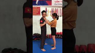 Tự Vệ Nữ Bị Nắm Cổ Áo #vothuat #kungfu #shorts