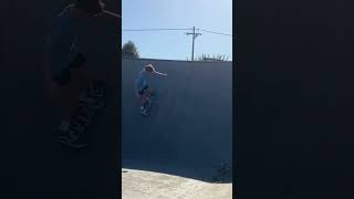 Getting some height in bowl #skateboarding