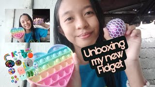 Unboxing my new Fidget toy (Ang ganda ng Stress ball) / Andrea Longno