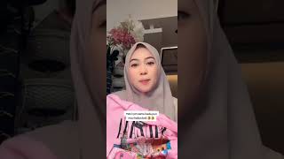 Aksi Kocak Bunda Jual Baju, Netizen Malah Nanya Jual Laen - bikin ngakak