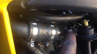 2009 Yamaha R1 How to remove your thermostat