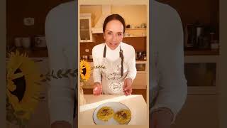 Omletka z avokadom, jajčkom in parmezanom. Part 2 #food #recipe #cooking