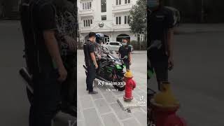 Thoáng chốc đã 2 năm vcb hân hạnh tài trợ clip này #kawasaki #zx10r #cuopnganhang