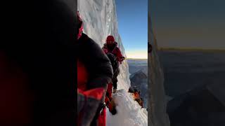 #Moutaineer Muhammad Hassan fall down on #K2 #Bottleneck way