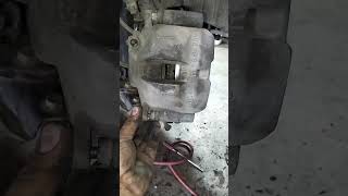 Toyota Hiace front disc brake change