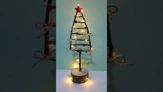 Як зробити новорічну ялинку 🎄✨ з гілочок своїми руками |  DIY Christmas Tree #shorts #christmasdecor