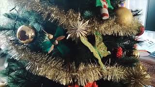 Sa wakas, naitayo ko na ang aking Christmas Tree