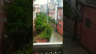 Pani Parera Dubyo Kathmandu #shorts #trendingshorts #rain #kathmandu