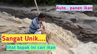 Cari ikan dengan cara unik dan sangat muda mendapatkan ikan || Nets fishing trab