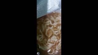 READY TO EAT CUP NOODLES 🍜  AND MIX #ASMR #SATISFYING