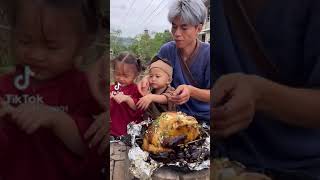 Cook chicken with 2 kids