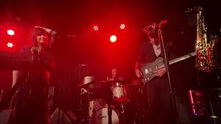 The WAEVE (Graham Coxon & Rose Elinor Dougall) - Alone And Free (live @ The Lexington)