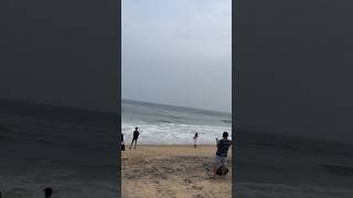 Visakhapatnam RK BEACH waves!! #visakhapatnam #vizag #beachlife #beach #travelvlog #beauty #love 🏝️