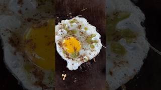 😲मात्र 7 रुपये में Half Egg Fry कभी नहीं खाया होगा😲 | #egg #eggroll #eggrecipe | Foody Naveen