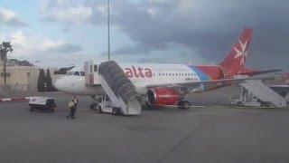 Budapest to Malta | 737-800 take-off & landing