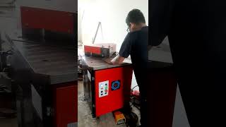 proses coak sudut plat menggunakan mesin corner shearing 6mm