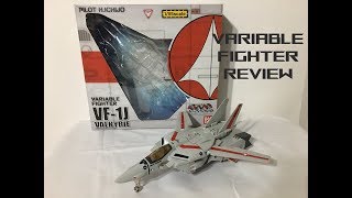 Macross VF-1J Valkrie Takatoku Reissue by Bandai