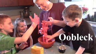 Valentines Day Fun Ideas / Oobleck and a fun heart shaped meal