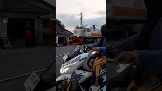 KERETA BASURI LIVE #shorts #trending #railfansindonesia