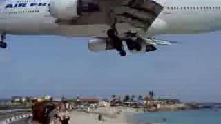 Air france - boeing 747-200 Landing